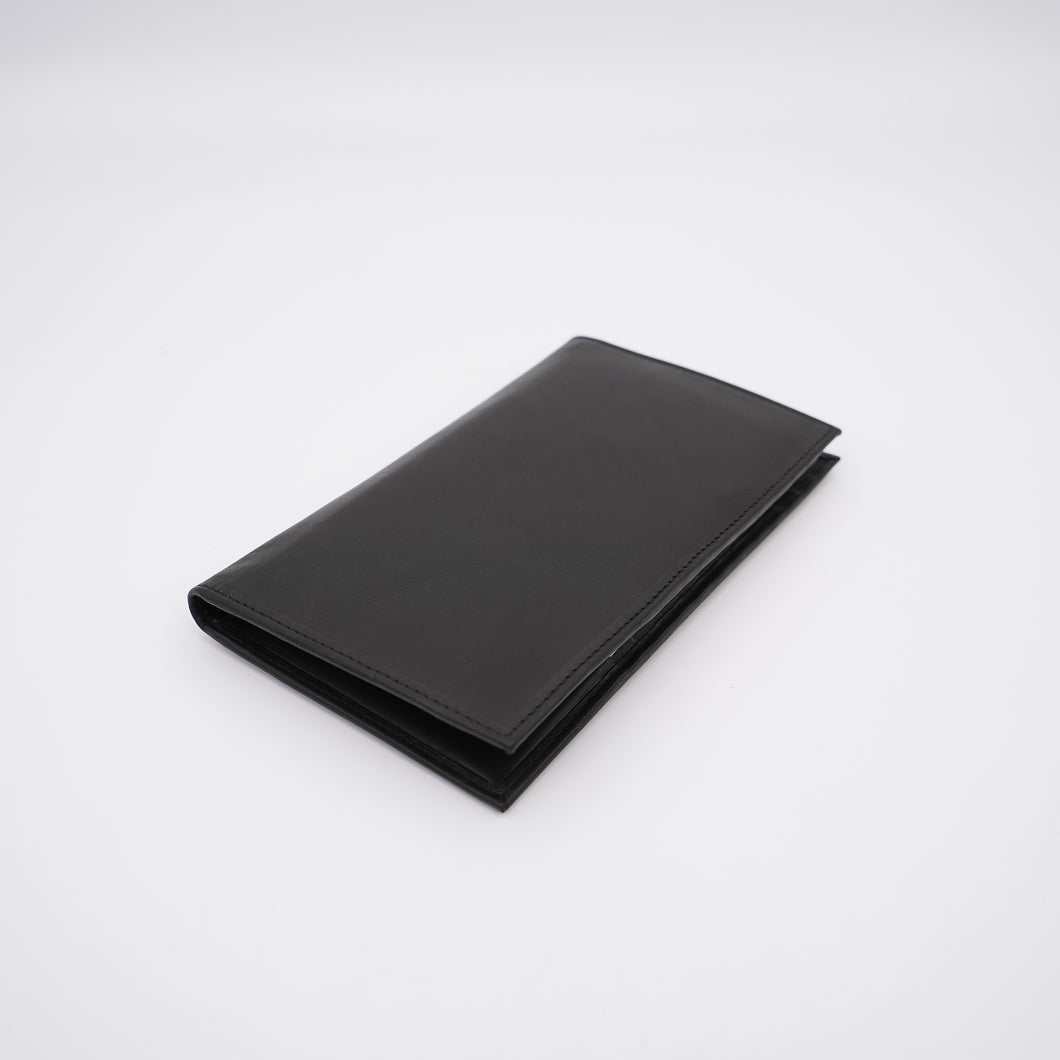 AG Wallets RFID Long 20 Credit Card Organizer & Leather Wallet